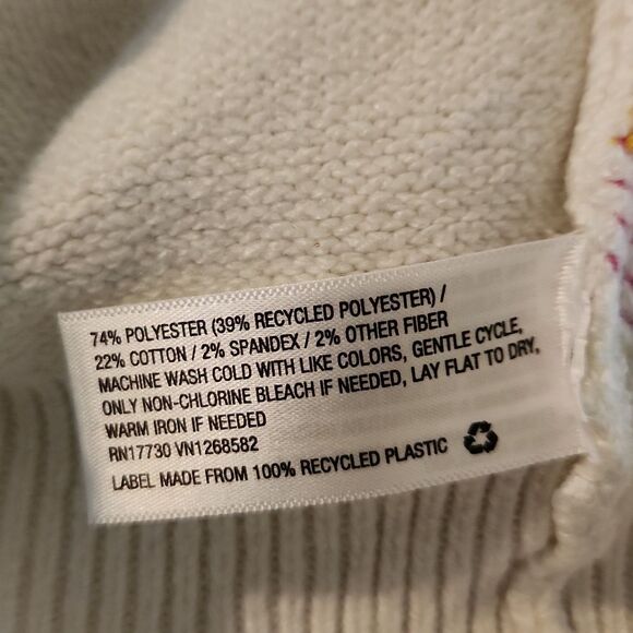 Wild Fable white sweater with flowers juniors size medium - Picture 4 of 5